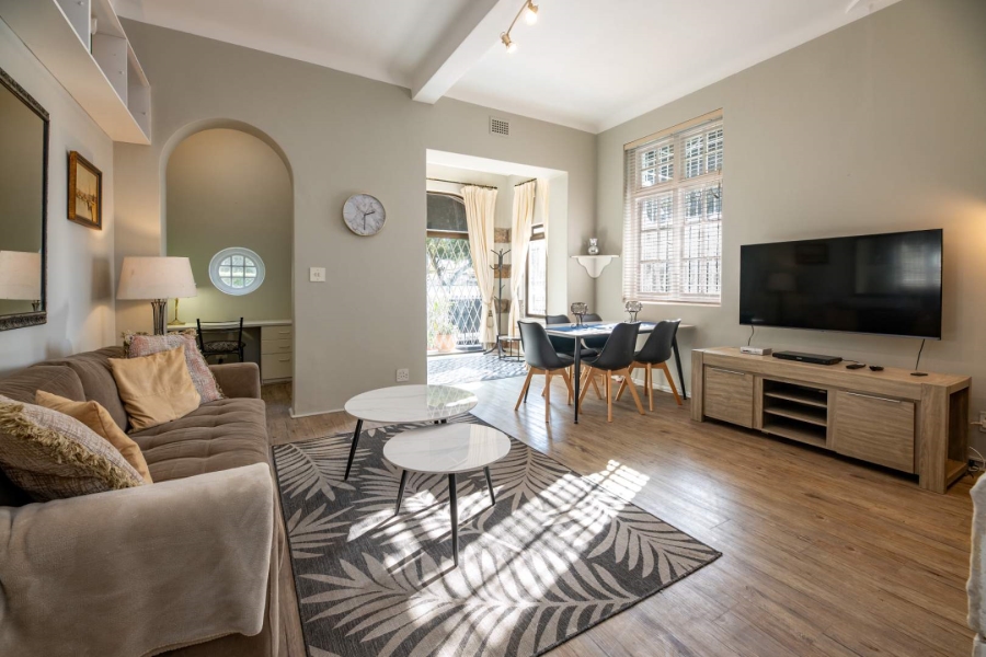 2 Bedroom Property for Sale in Sea Point Western Cape